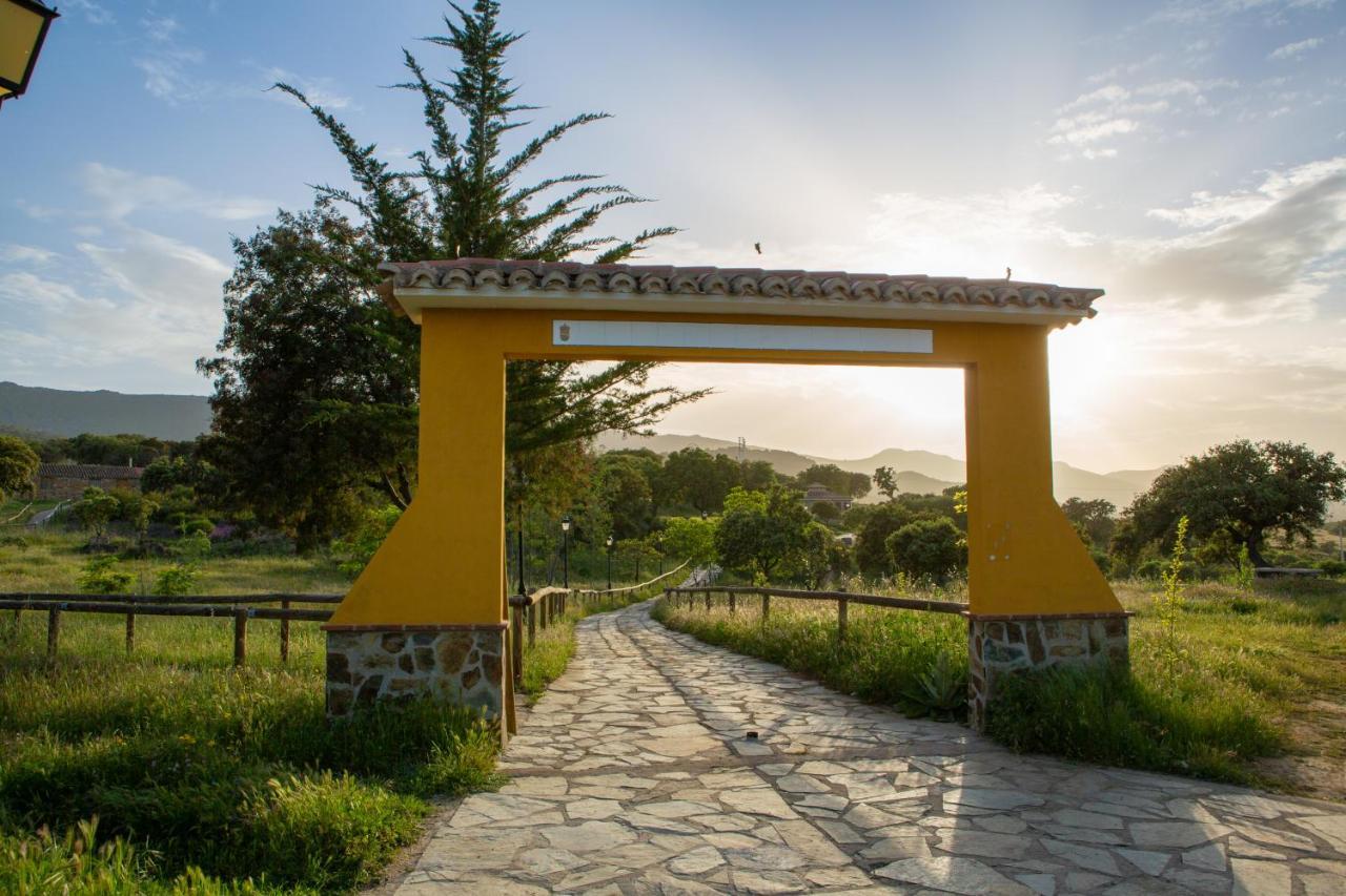 Los Chozos Del Geoparque Carrascalejo Exterior foto